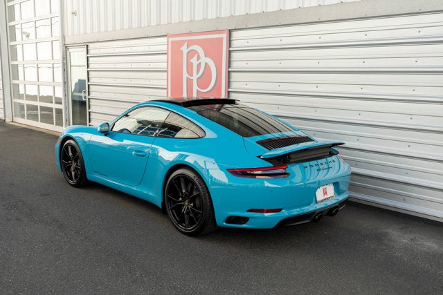 2019 Porsche 911 Carrera
