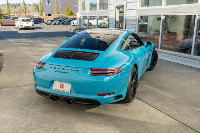 2019 Porsche 911 Carrera
