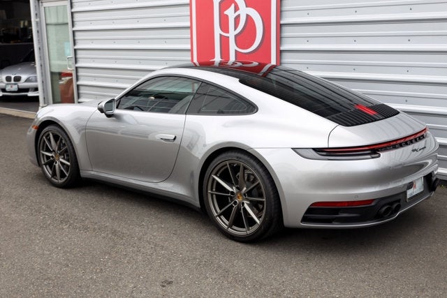 2021 Porsche 911 Carrera