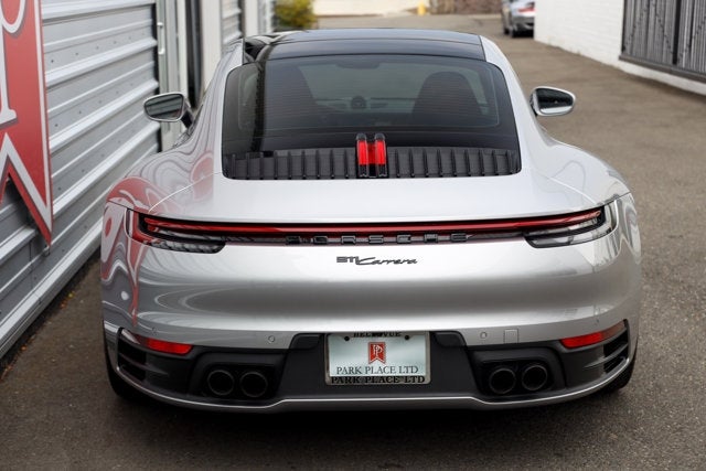 2021 Porsche 911 Carrera