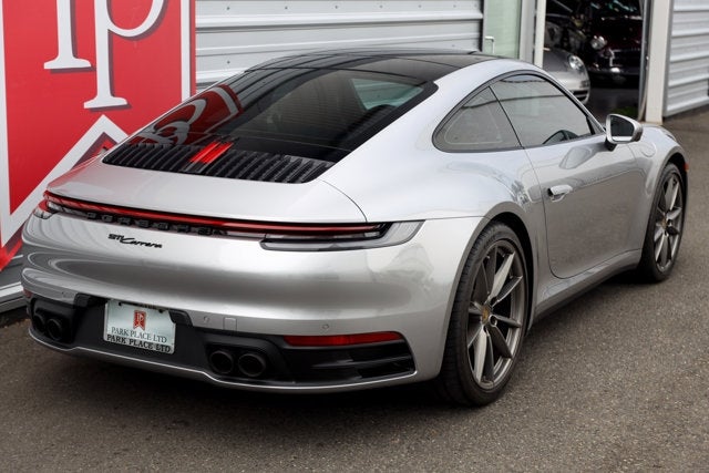 2021 Porsche 911 Carrera