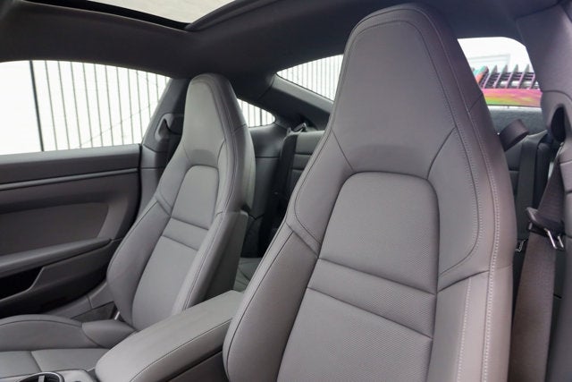 2021 Porsche 911 Carrera