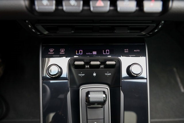 2021 Porsche 911 Carrera