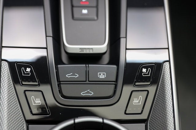 2021 Porsche 911 Carrera