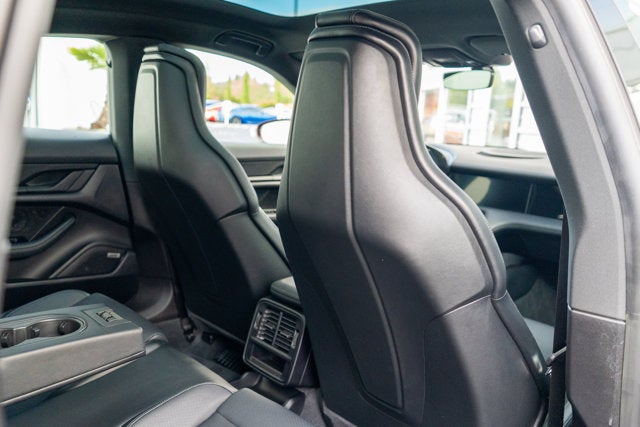 2022 Porsche Taycan RWD