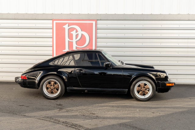 1989 Porsche 911 Carrera 2dr Coupe