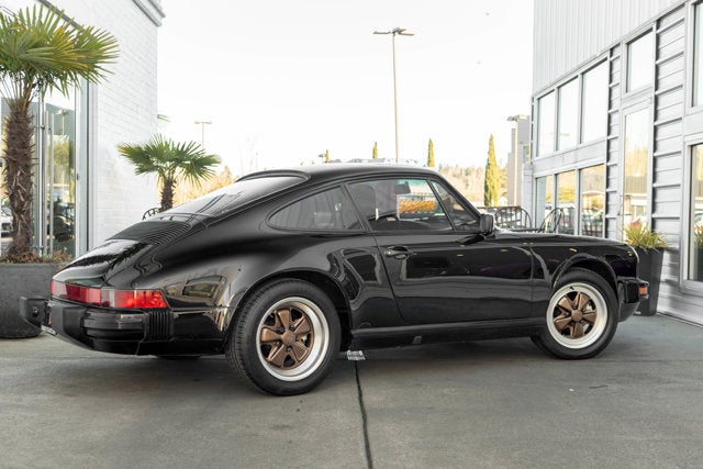 1989 Porsche 911 Carrera 2dr Coupe