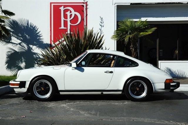 1984 Porsche 911 Carrera Coupe