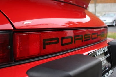 1986 Porsche 911 Carrera Widebody