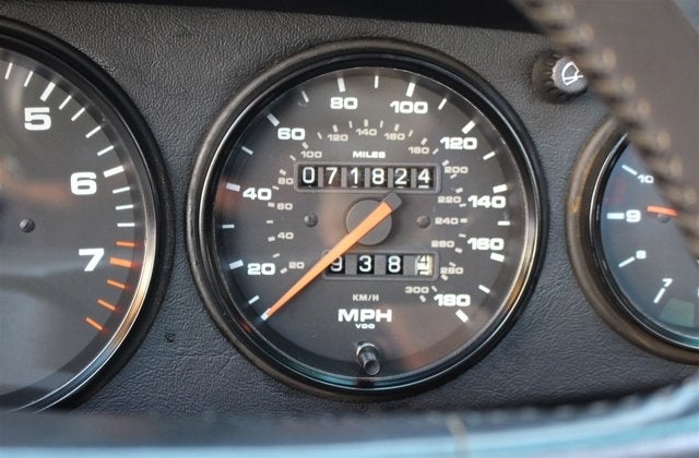 1989 Porsche 911 Carrera 4 2dr Coupe