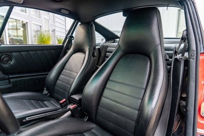 1989 Porsche 911 Carrera 4 2dr Coupe