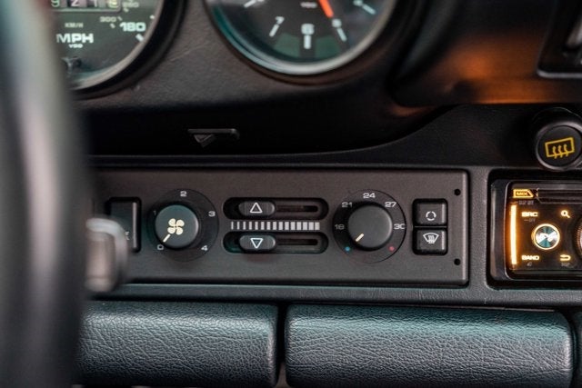 1989 Porsche 911 Carrera 4 2dr Coupe