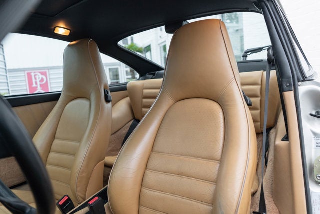 1990 Porsche 911 Carrera 4 2dr Coupe 4