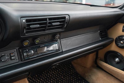 1990 Porsche 911 Carrera 4 2dr Coupe 4