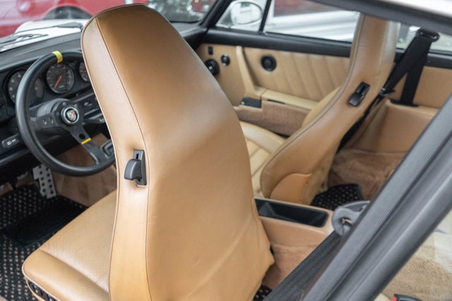 1990 Porsche 911 Carrera 4 2dr Coupe 4