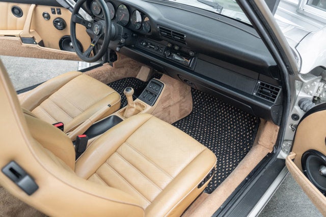 1990 Porsche 911 Carrera 4 2dr Coupe 4