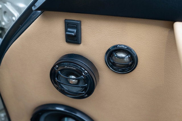 1990 Porsche 911 Carrera 4 2dr Coupe 4