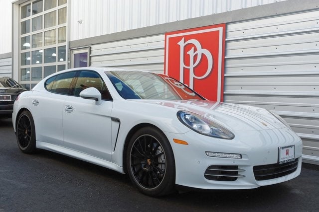 2014 Porsche Panamera 4S