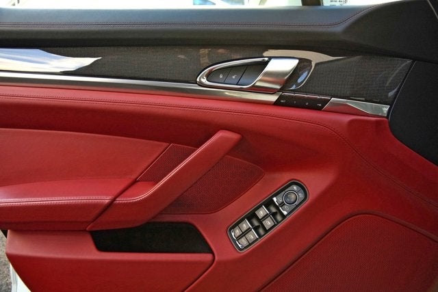 2014 Porsche Panamera 4S