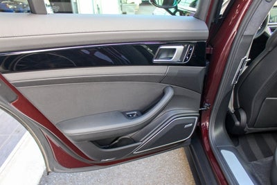 2018 Porsche Panamera 4S