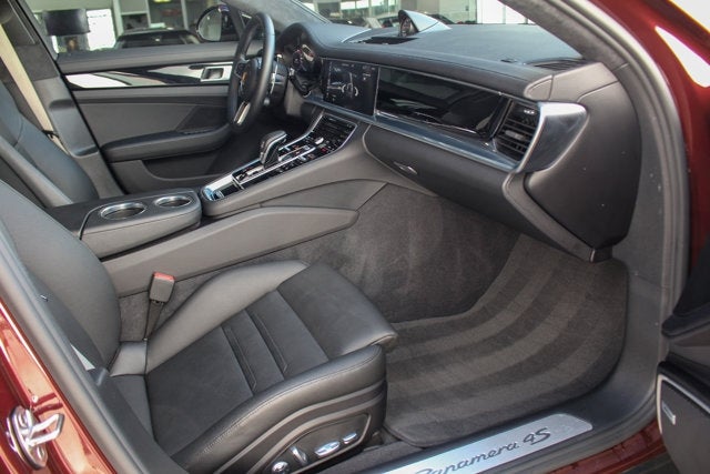 2018 Porsche Panamera 4S