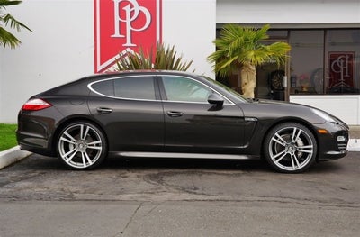 2010 Porsche Panamera 4S