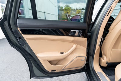 2022 Porsche Panamera 4S