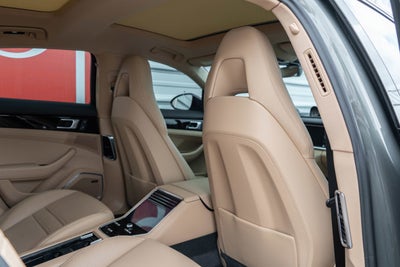 2022 Porsche Panamera 4S