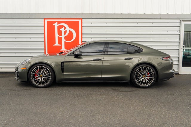 2022 Porsche Panamera 4S