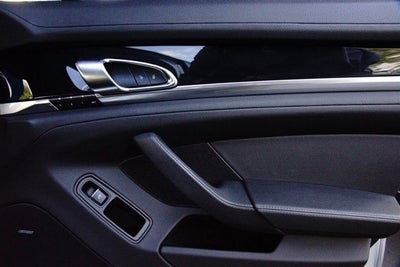 2014 Porsche Panamera 4S