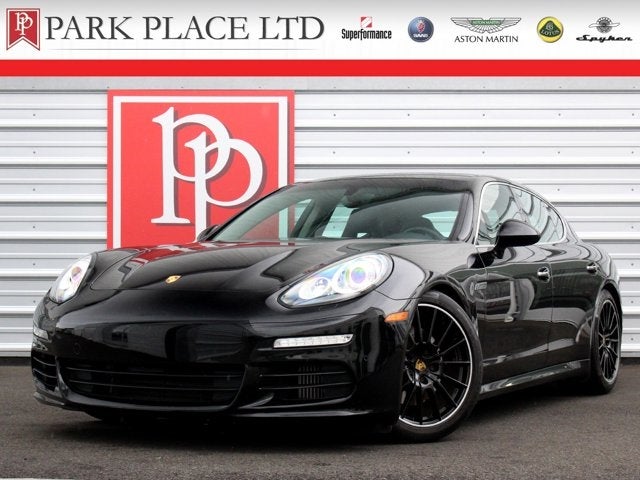 2016 Porsche Panamera S