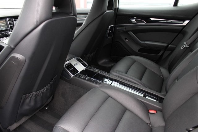 2016 Porsche Panamera S