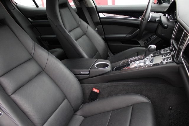 2016 Porsche Panamera S
