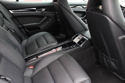 2016 Porsche Panamera S