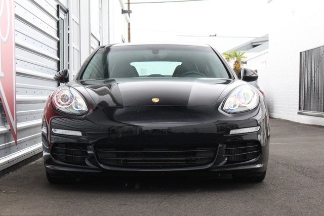 2016 Porsche Panamera S