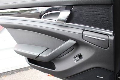 2016 Porsche Panamera S