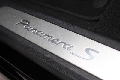 2016 Porsche Panamera S