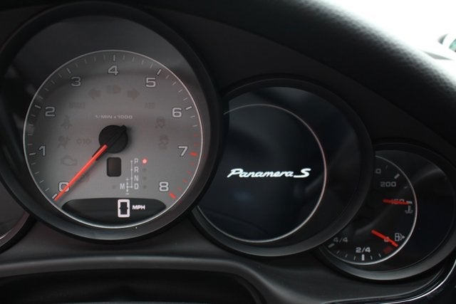 2016 Porsche Panamera S