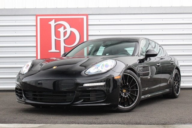 2016 Porsche Panamera S