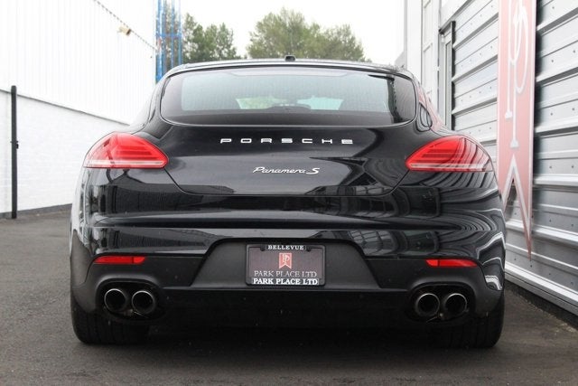2016 Porsche Panamera S