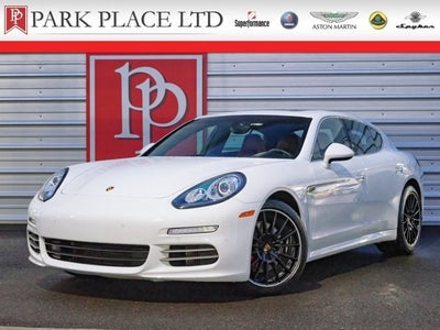 2015 Porsche Panamera 4S