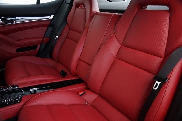 2015 Porsche Panamera 4S