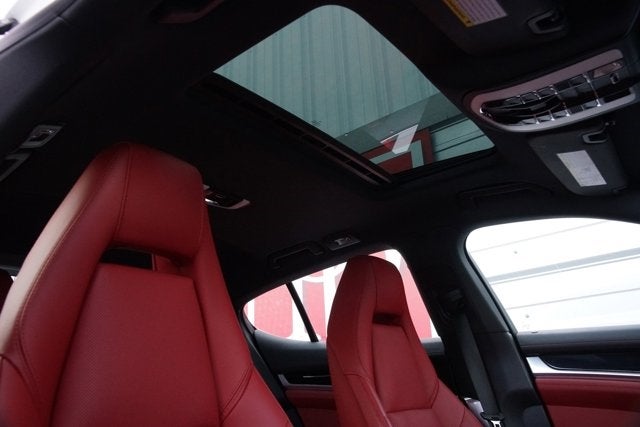 2015 Porsche Panamera 4S