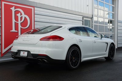2015 Porsche Panamera 4S
