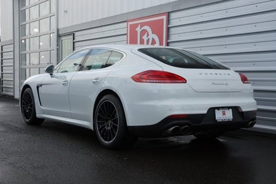 2015 Porsche Panamera 4S