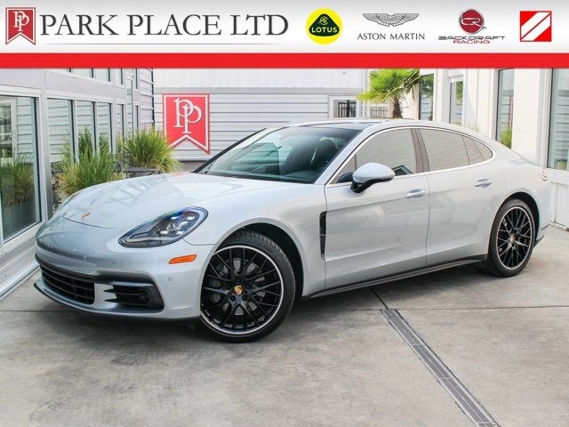 2017 Porsche Panamera 4S