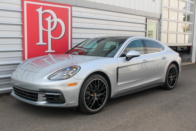 2017 Porsche Panamera 4S