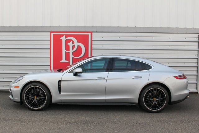 2017 Porsche Panamera 4S