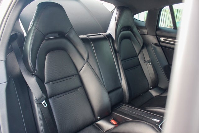 2017 Porsche Panamera 4S