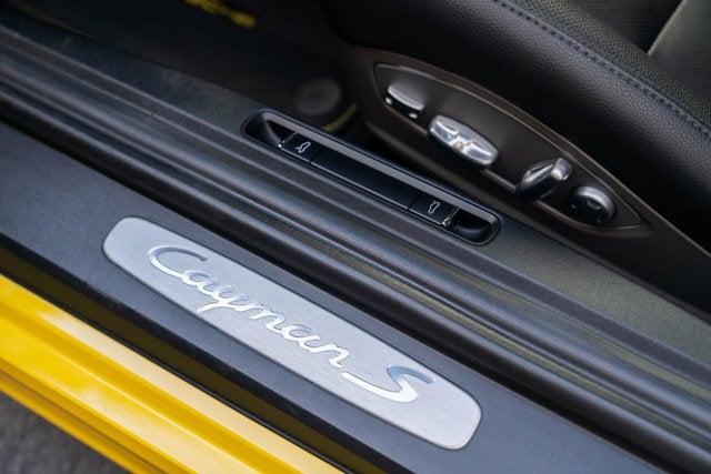 2016 Porsche Cayman S